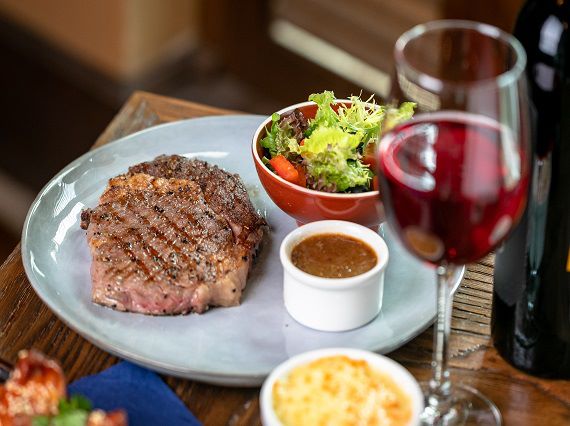 Steak & Wine